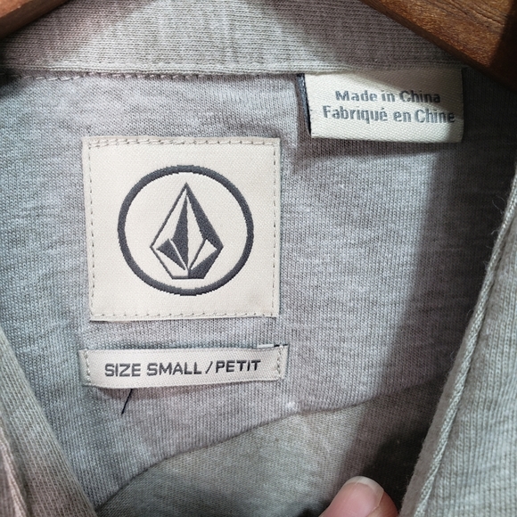 New! Volcom Men's Gray Banger Polo Size Small. - Picture 5 of 6